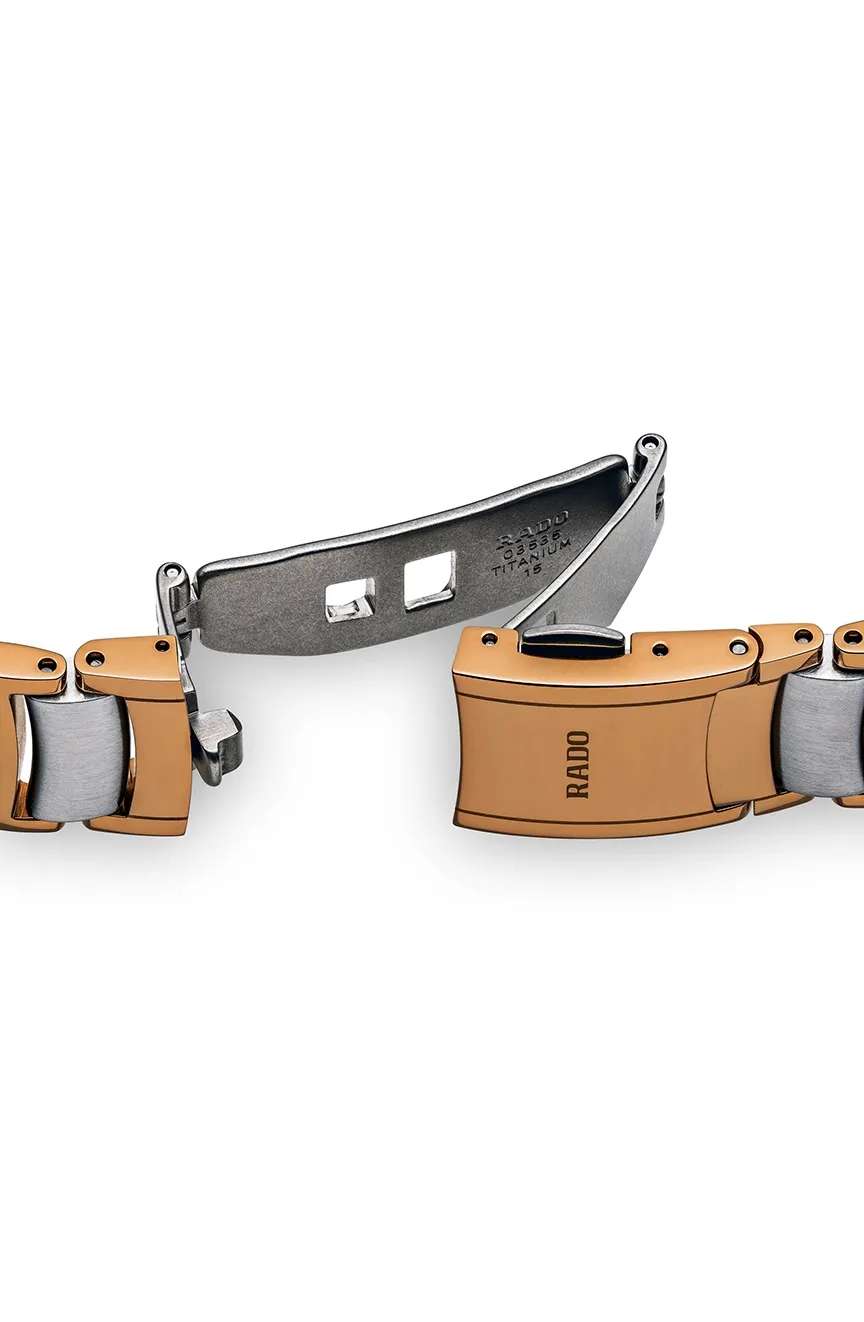 رادو ساعة يد نسائية بسوار معدني بتقنية الكوارتز سينتركس