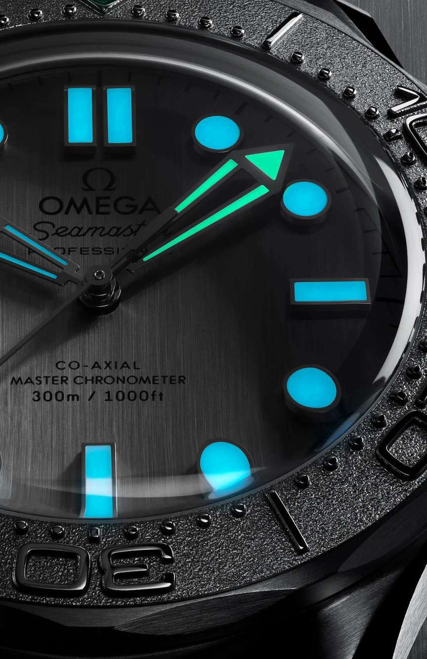 أوميغا دايفر 300 إم