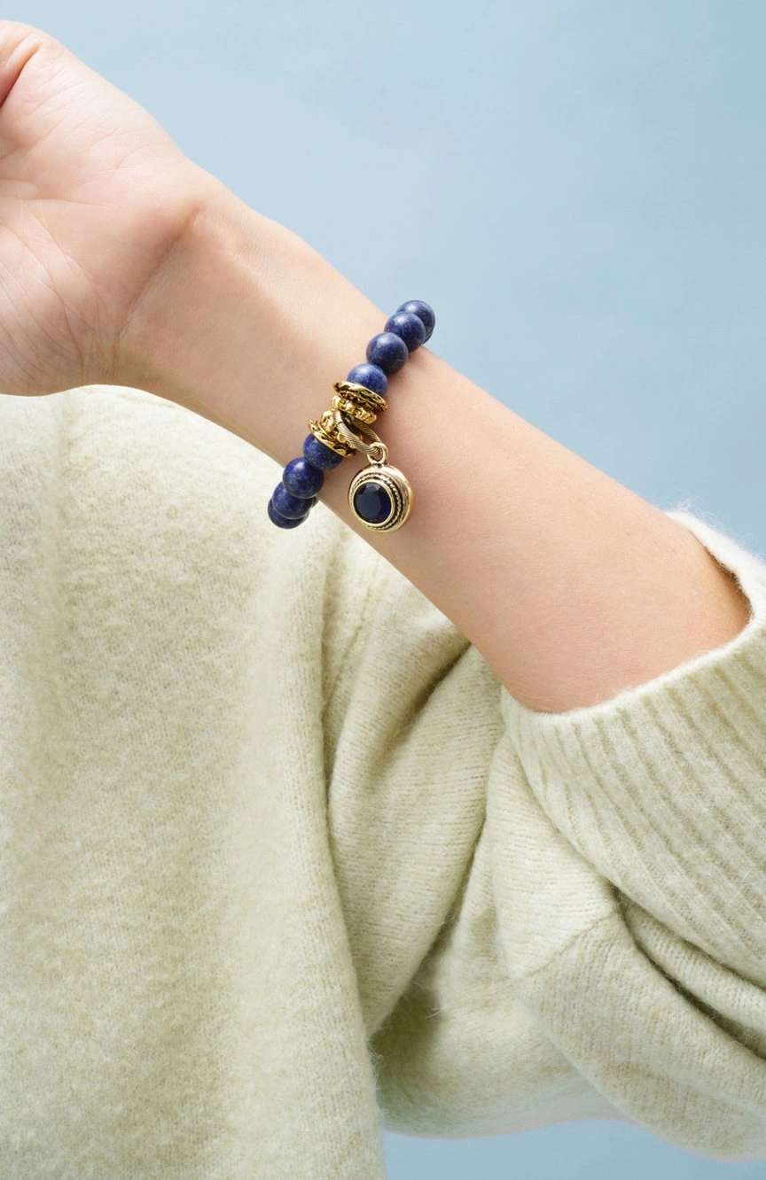 Mon Reve Zircon Charm and Lapis Bracelet