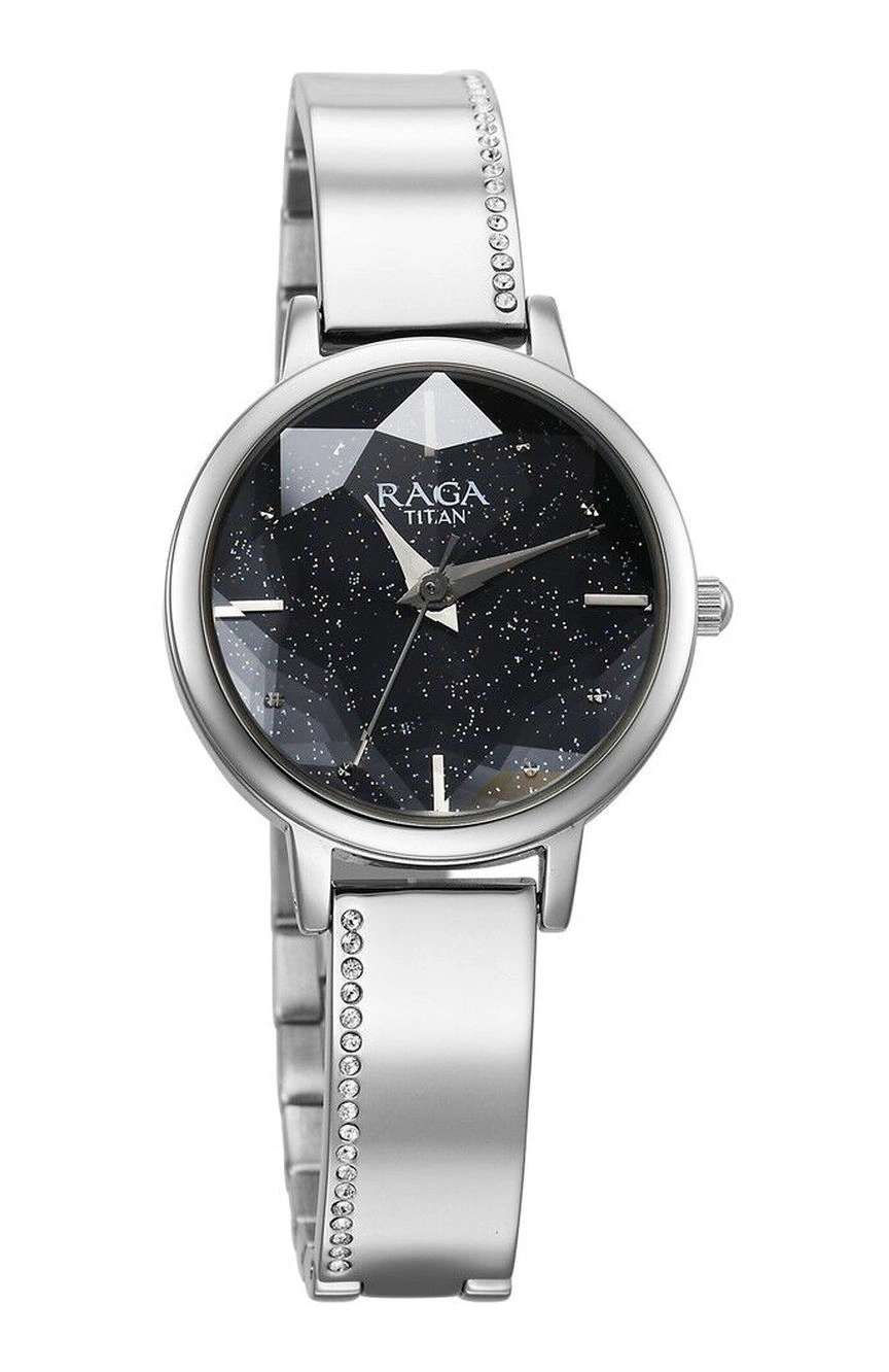 تيتان ساعة تيتان راجا شوستوبر كوارتز بميناء أزرق وسوار معدني بلون فضي للنساء
