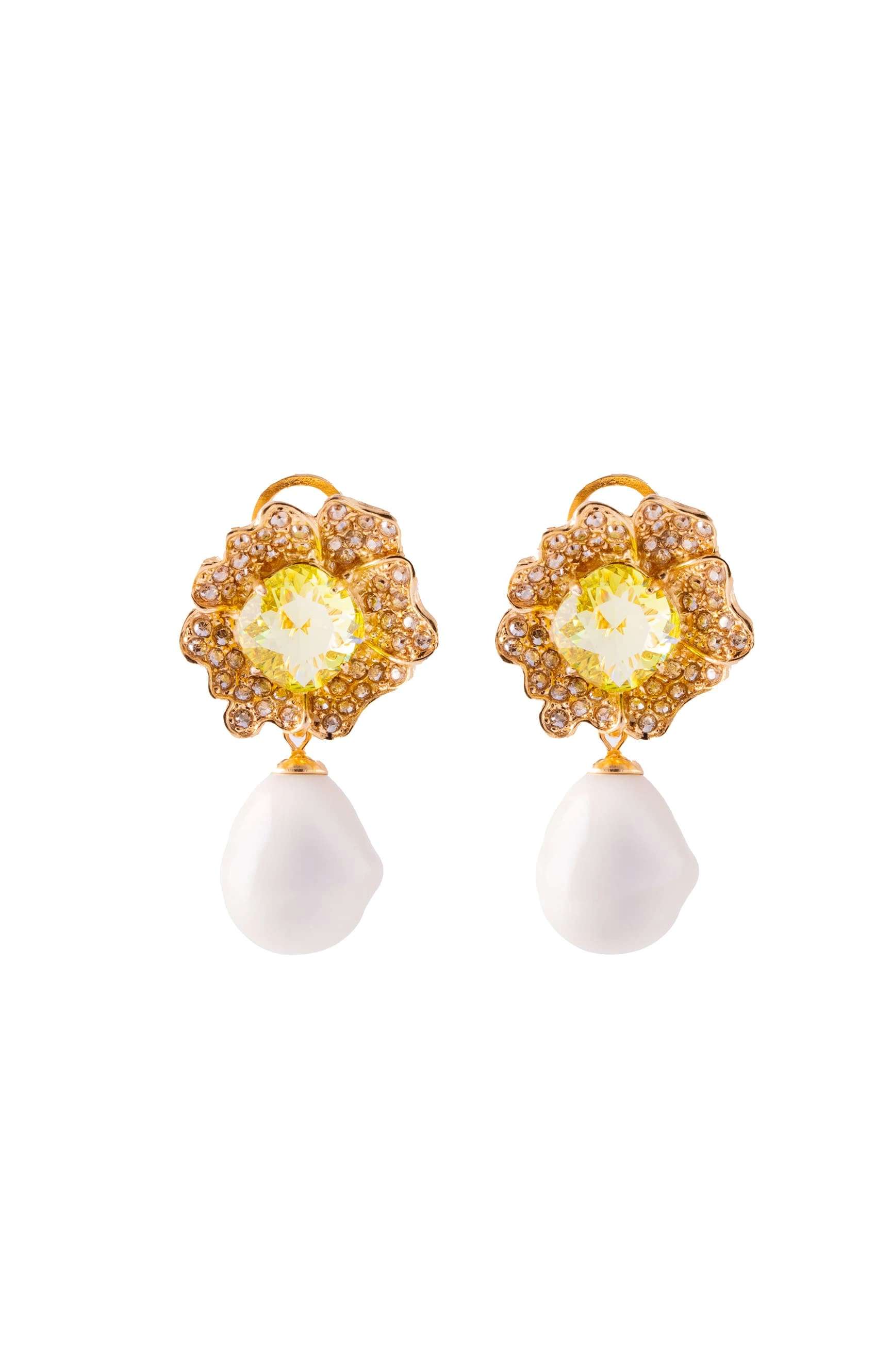 مادري بيرلا أقراط من اللؤلؤ الأصفر السترين