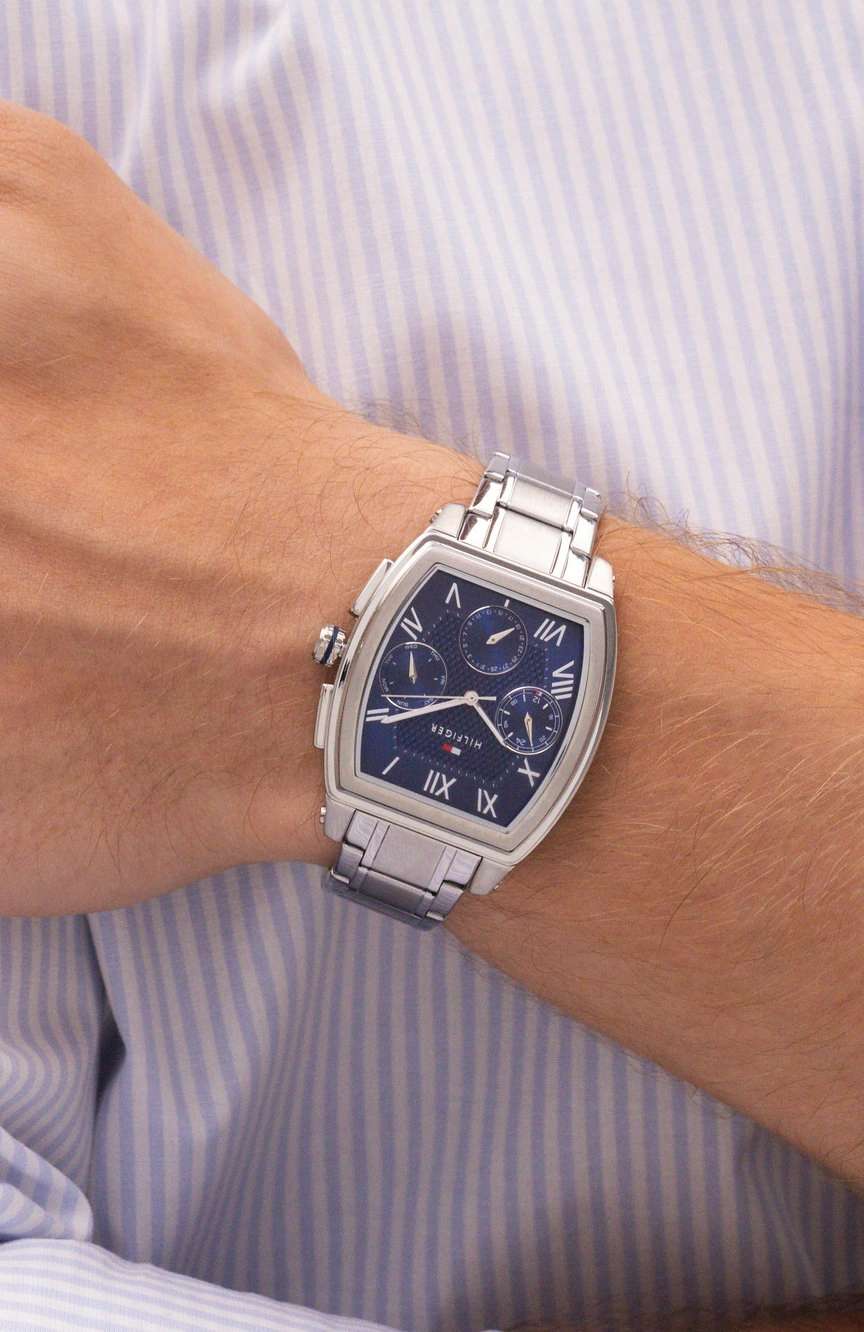 تومي هيلفجر Th-Oxford