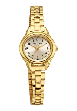 Titan Karishma Champagne Round Dial Gold Stainless Steel Strap Analog Watch For Women