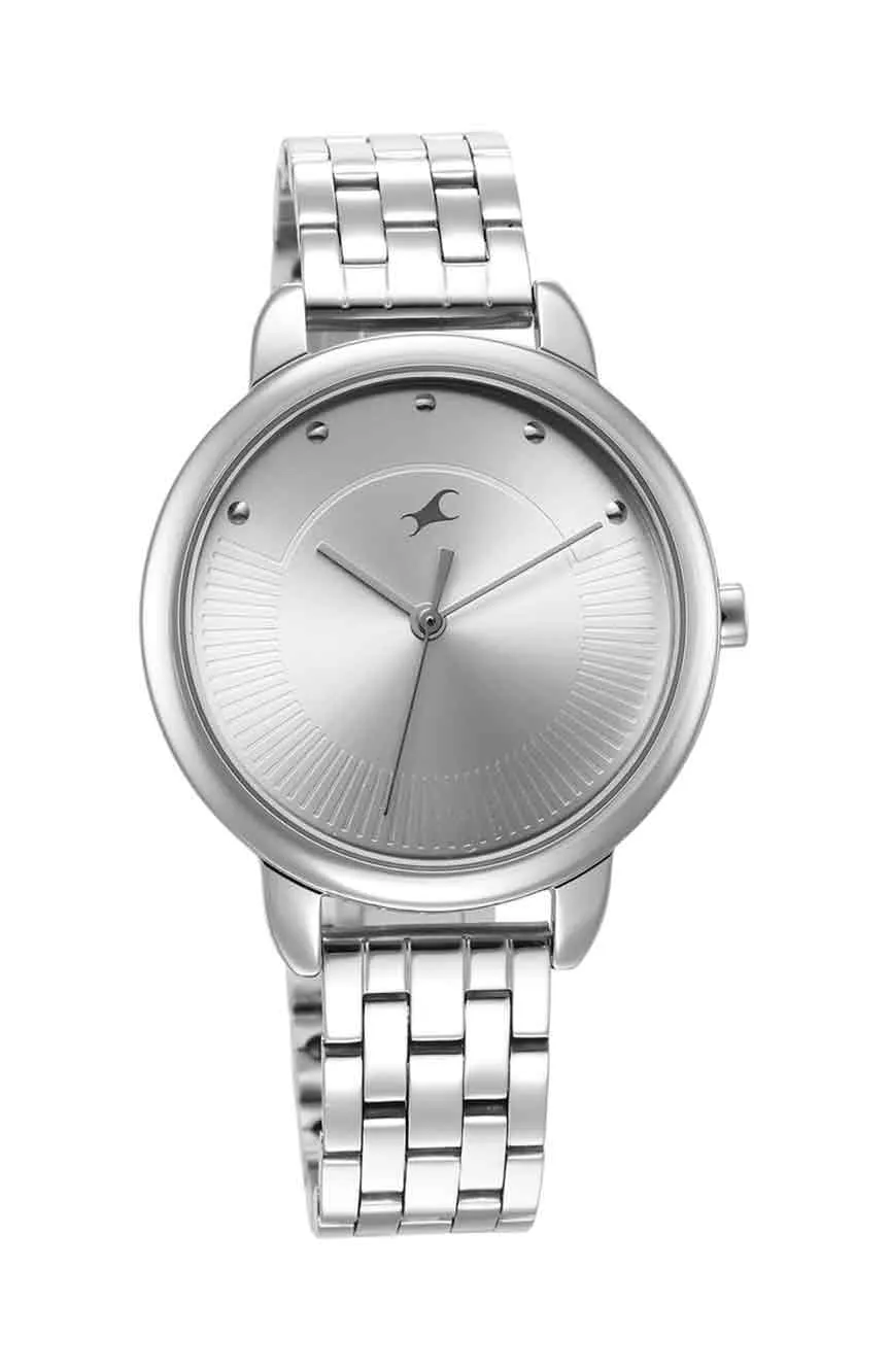 

Titan | Fastrack Stunners Quartz Analog Silver Dial Metal Strap Watch for Girls