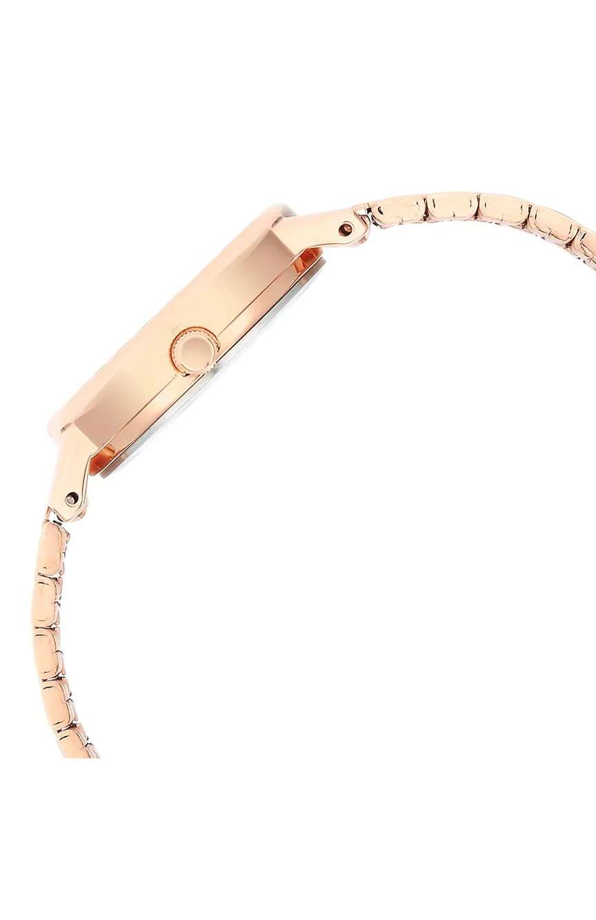 تيتان ساعة اليد كاريشما