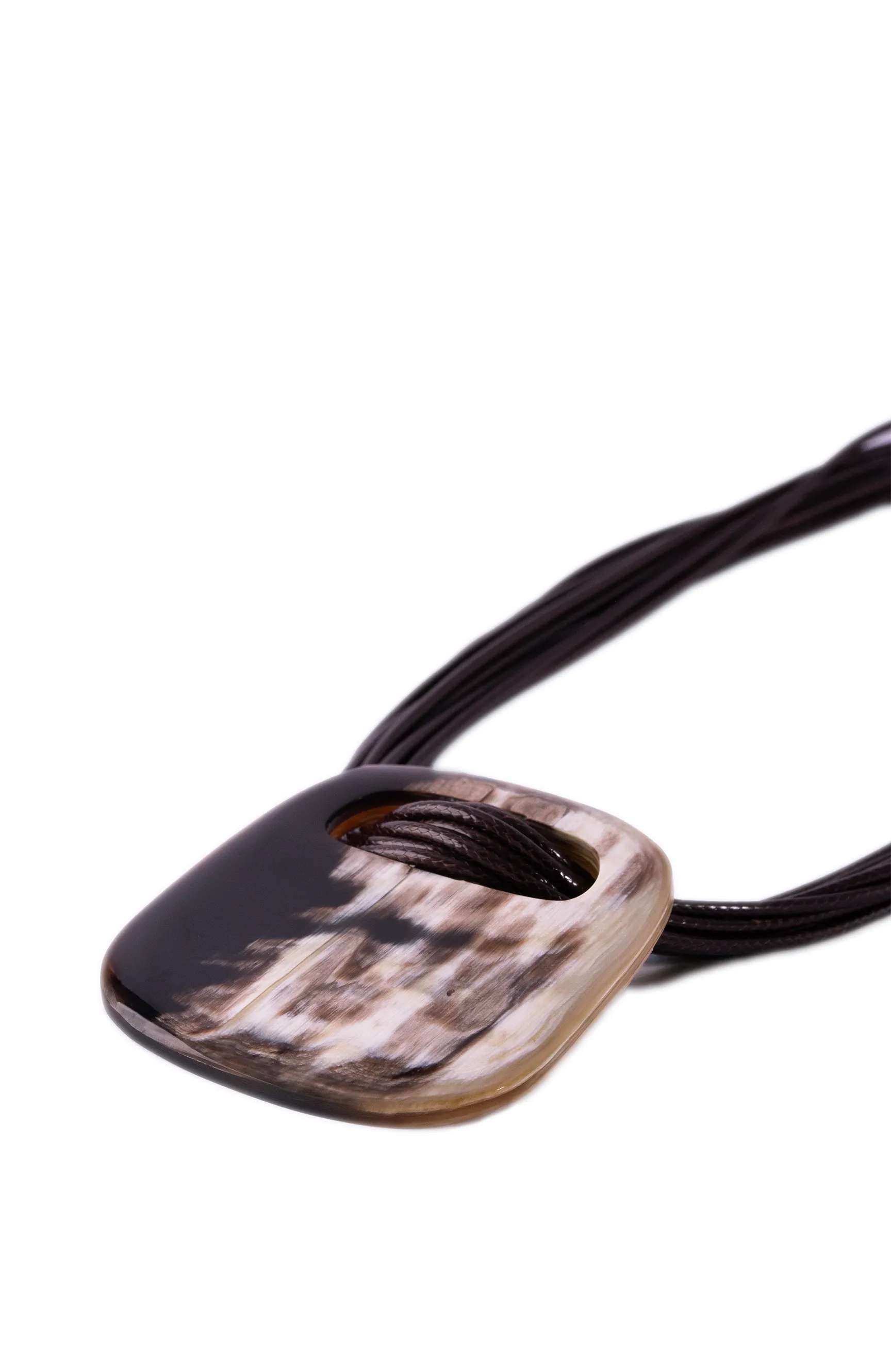 Soyang Paris Gradient black horn pendant necklace