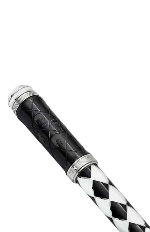 مون بلان قلم حبر سائل بنهاية كرويّة من مجموعة شخصيات عظيمة تكريمًا لفرقة كوين بإصدار محدود 1975